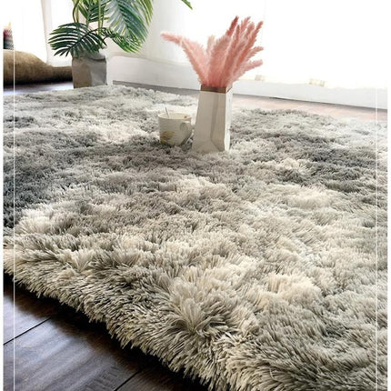 Tappeto shaggy grigio chiaro molto morbido