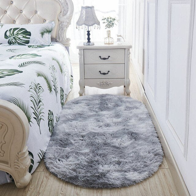 Scendiletto ovale shaggy grigio chiaro morbido