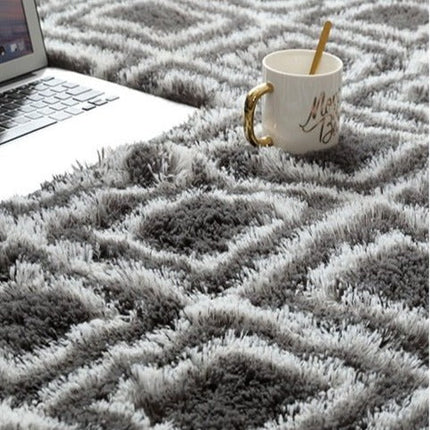 Tappeto shaggy berbero grigio e bianco