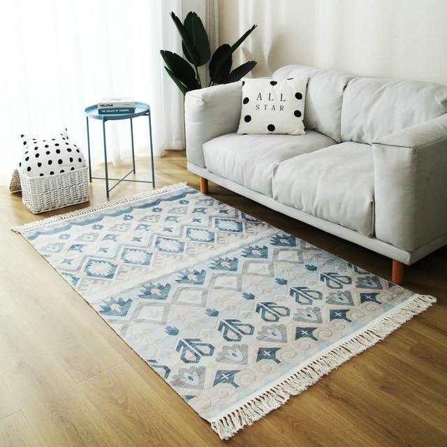 Tappeto bianco grigio e blu