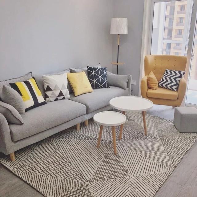 Tappeto moderno con linee geometriche